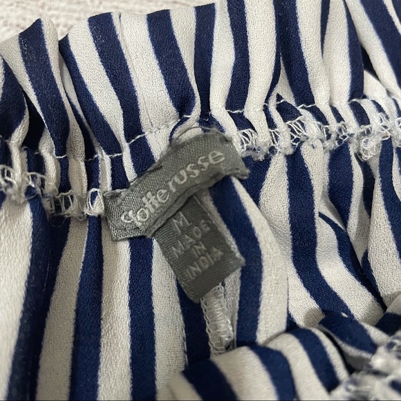 Charlotte Russe women’s striped blouse cold shoulder medium blue/white - Picture 4 of 8